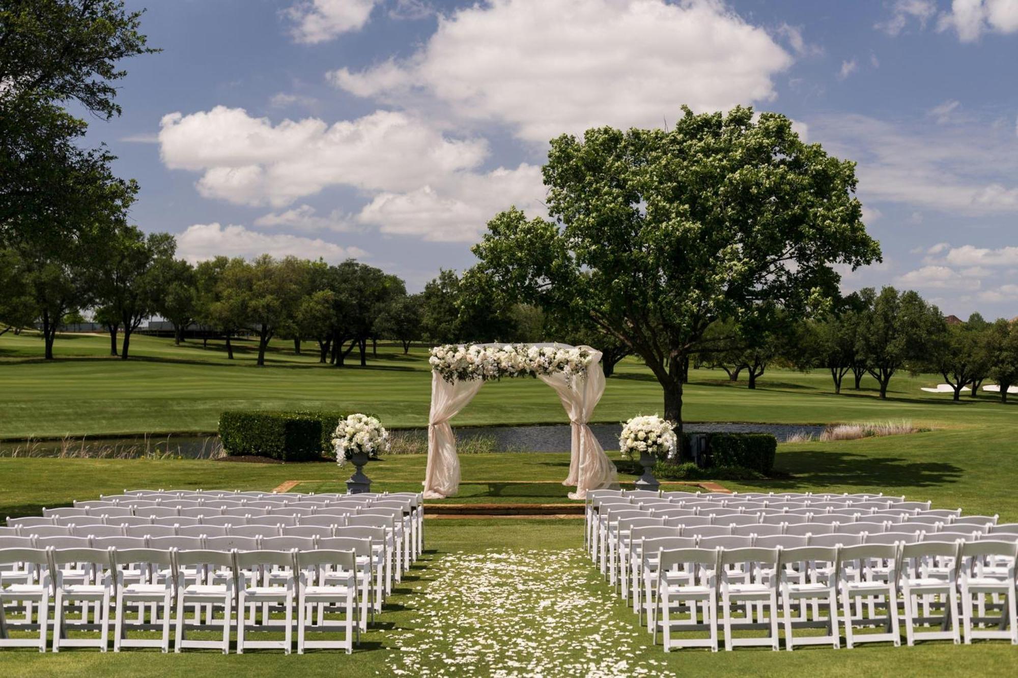 The Ritz-Carlton Dallas, Las Colinas Ирвинг Экстерьер фото