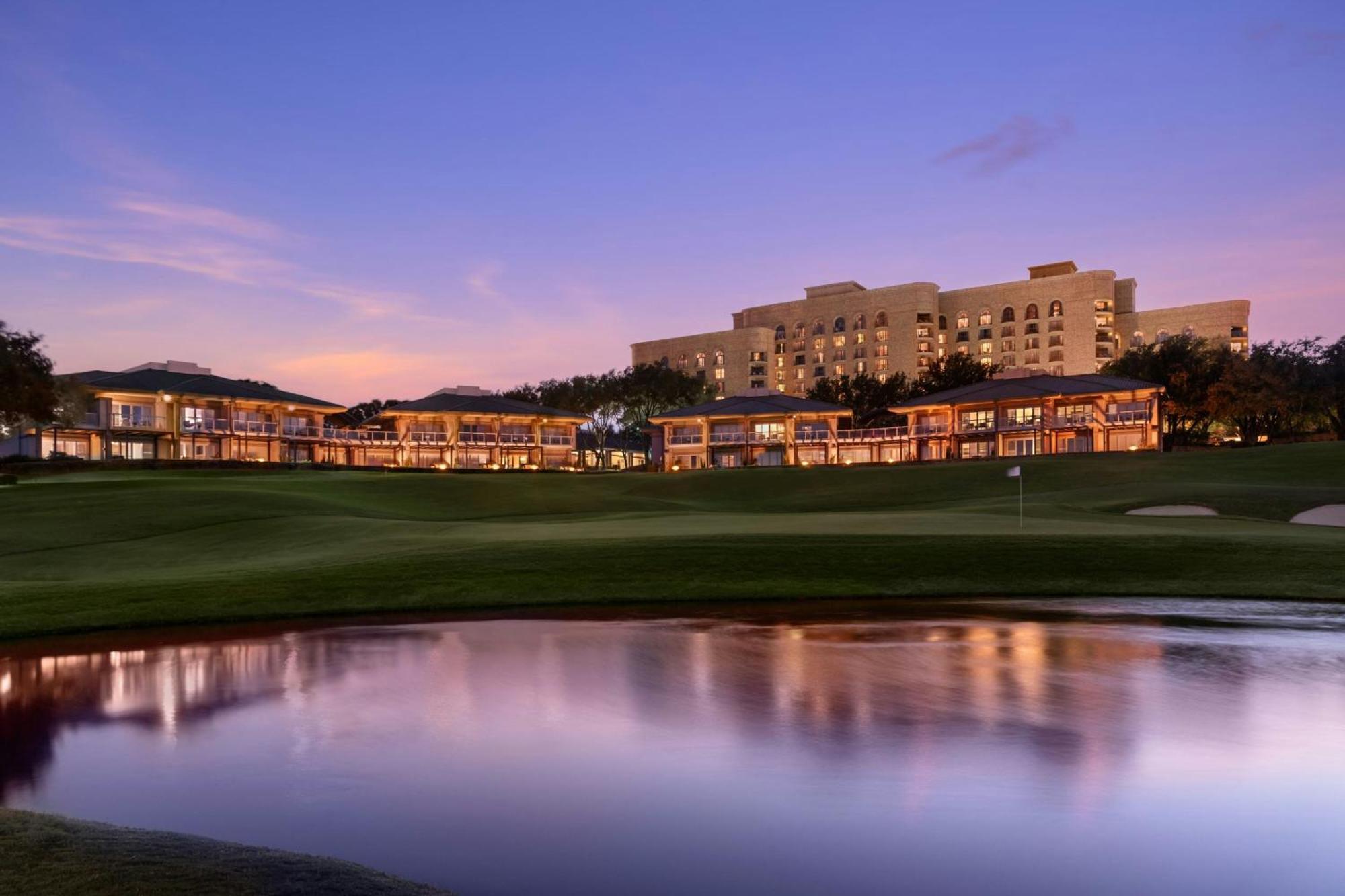 The Ritz-Carlton Dallas, Las Colinas Ирвинг Экстерьер фото